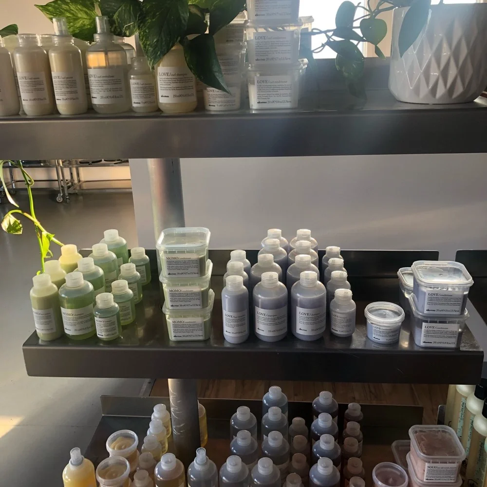 Overstock professional haircare SACHAJUAN and davines.Www.Fahrenheitboutique.ca - Picture 4 of 5